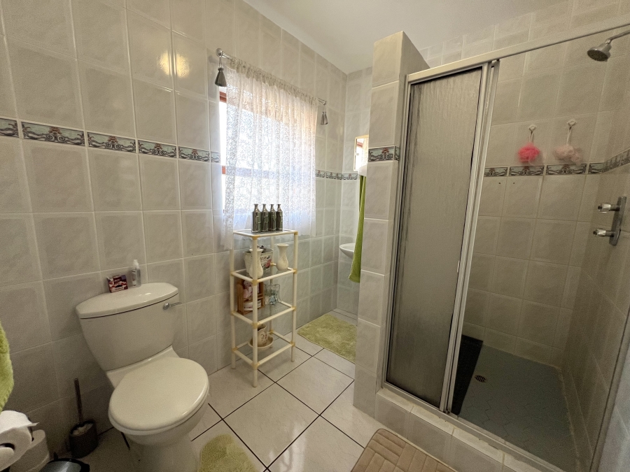 3 Bedroom Property for Sale in Jeffreys Bay Central Eastern Cape